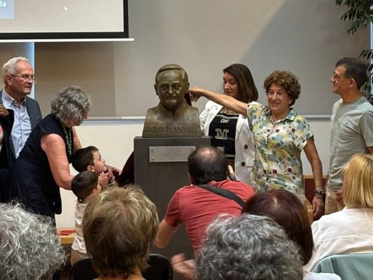 ÀUDIO. Emotiu homenatge a l’escultor Josep Ricart i Maimir pel centenari del seu naixement ÀUDIO. Emotiu homenatge a l’escultor Josep Ricart i Maimir pel centenari del seu naixement