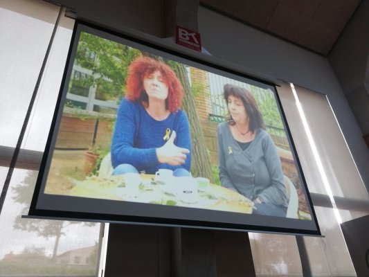 El Grup de Recerca presenta un documental sobre els 40 anys de l'escola Les Pinediques