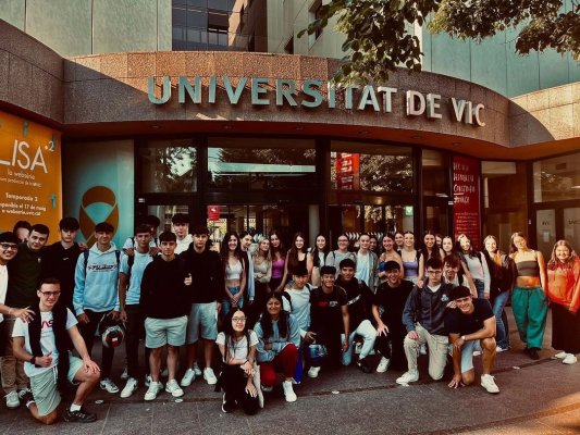 Tots els alumnes de l'Institut aproven la selectivitat i dos superen el 9 Tots els alumnes de l'Institut aproven la selectivitat i dos superen el 9