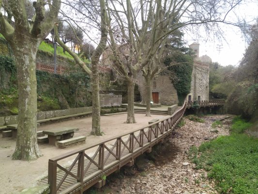 El Consell de Joventut reobre el local de la Font Gran aquest estiu El Consell de Joventut reobre el local de la Font Gran aquest estiu