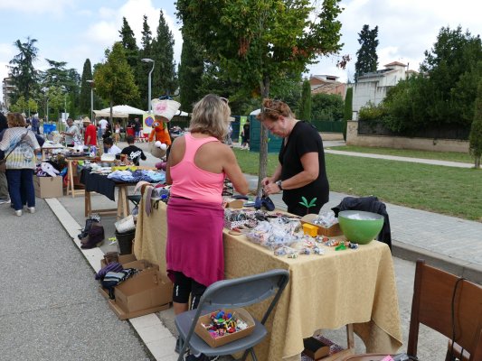 Obertes les inscripcions del sisè Mercat de Segona mà de Taradell Obertes les inscripcions del sisè Mercat de Segona mà de Taradell