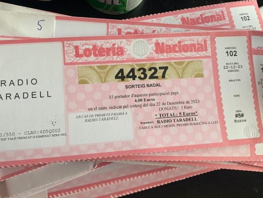 44327, el número de loteria de Ràdio Taradell 44327, el número de loteria de Ràdio Taradell