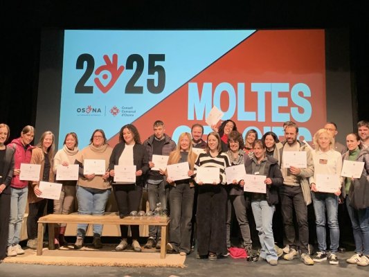 La Biblioteca rep el distintiu del programa Punts Informació Turística (PIT) La Biblioteca rep el distintiu del programa Punts Informació Turística (PIT)