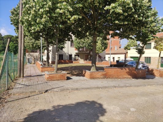 S’inicien les obres per remodelar la plaça Torras i Bages