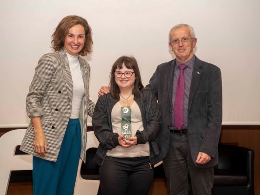 FOTOS i VÍDEO. Aida Aumatell, premiada per la Federació Catalana de Patinatge