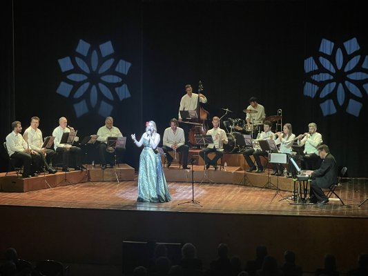 200 persones, al concert de la Principal de la Bisbal i Esther Buqueras