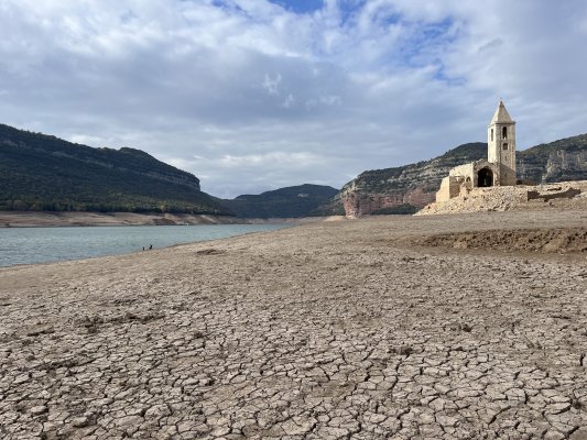 L'Ajuntament ordena limitar el consum d'aigua per la sequera