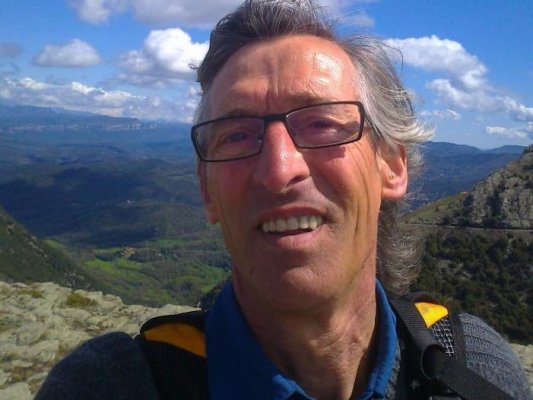 Mor als 67 anys el doctor i activista Carles Furriols