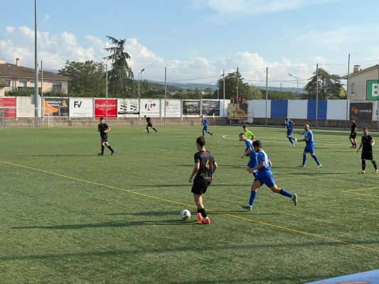 El Gurb talla la ratxa de la UD Taradell (3-2) El Gurb talla la ratxa de la UD Taradell (3-2)