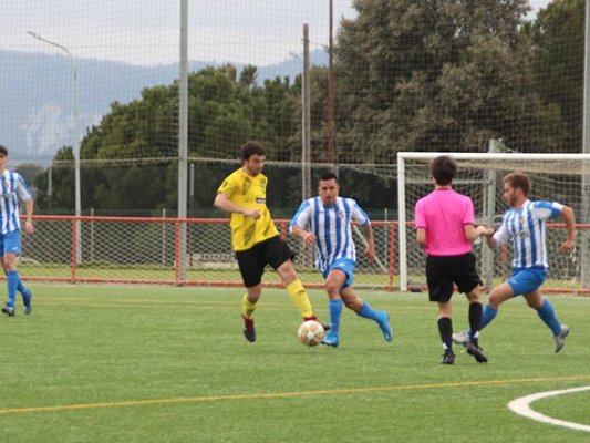 Victòria del Taradell en l'estrena de Gabi Barrera a la banqueta