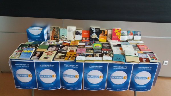 Venda solidària de llibres a la Biblioteca per La Marató de TV3