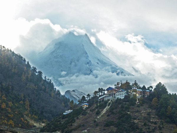 Xerrada-projecció 'Trekking al Manaslu'