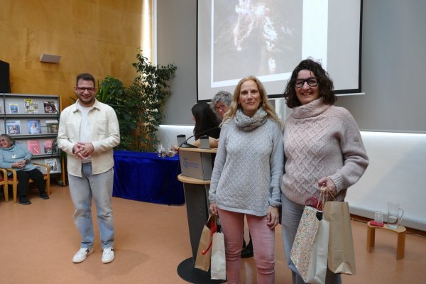 Cinta González i Mireia Segalés guanyen la novena edició del concurs d'Instagram #JoVaigAmbAtxaDeBarballó Cinta González i Mireia Segalés guanyen la novena edició del concurs d'Instagram #JoVaigAmbAtxaDeBarballó