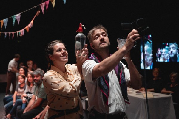 El Grup de Recerca porta <i>Iaia</i> de Mambo Project a Can Costa