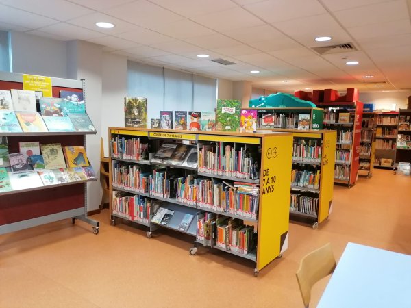 Reobertura de la Sala Infantil Reobertura de la Sala Infantil