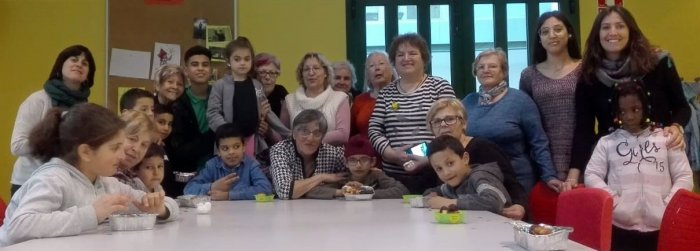 Taller Intergeneracional de dolços - Sant Jordi