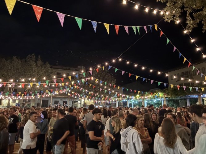 FOTOS. Vuitè dia de festa major: Rummikub, Toca-sons Canalla i Envelat