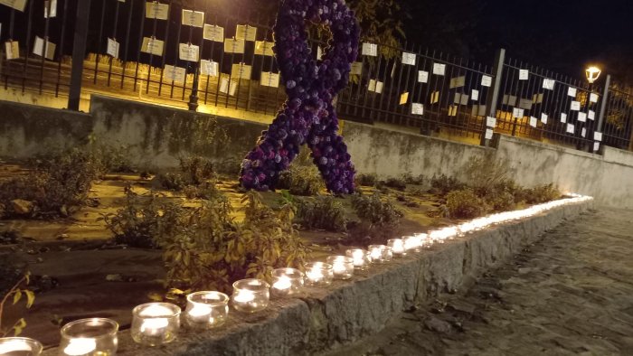 FOTOS. Taradell rebutja la violència masclista