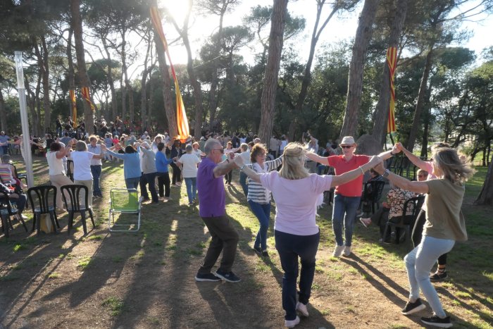 FOTOS. L'Aplec de la Sardana continua 'ballant' a bon ritme