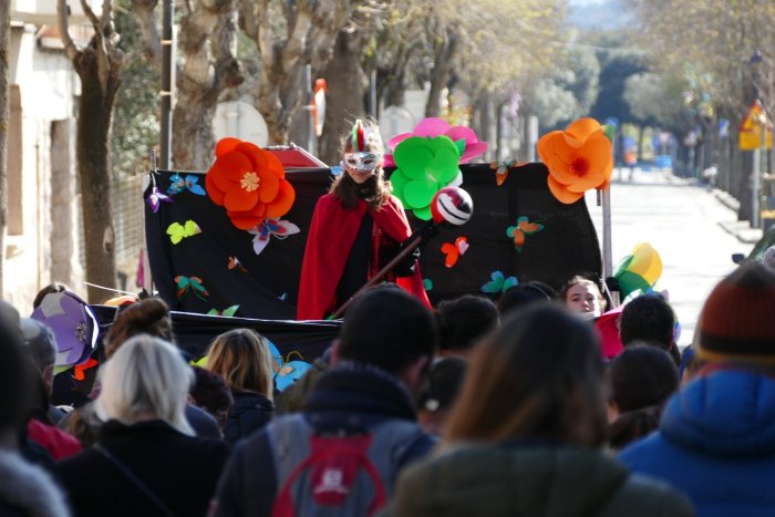 FOTOS I VÍDEO. Multitudinari Carnaval Infantil, tot i el fred 