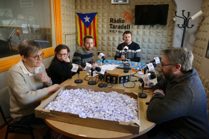 FOTOS i VÍDEO. ''El concurs de Reis'' reparteix 238 regals