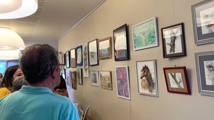 FOTOS. L'escola d'arts L'Arpa exposa les obres fetes durant el curs
