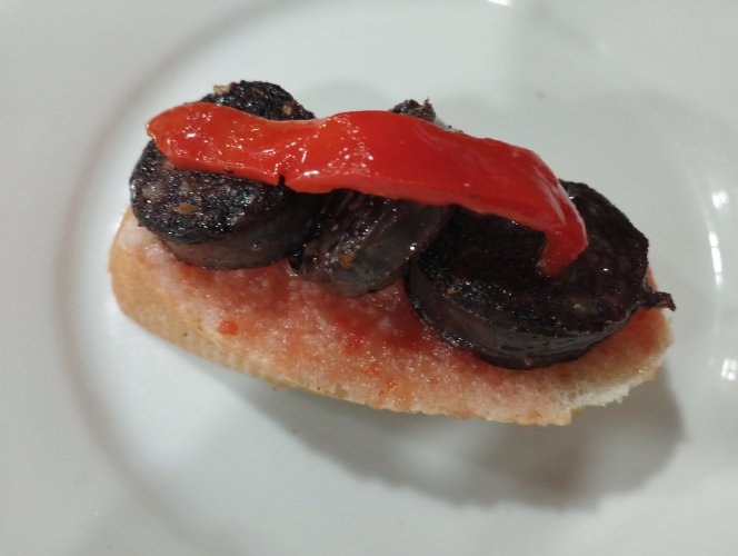 Tastets negres