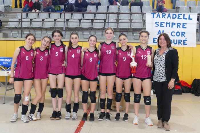 FOTOS: El Getxo guanya el 1r Torneig de Vòlei Infantil de Taradell