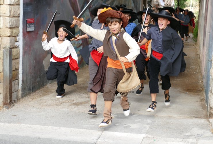 El Toca-sons Canalla reivindica sortir a jugar i compartir més enllà de les pantalles El Toca-sons Canalla reivindica sortir a jugar i compartir més enllà de les pantalles