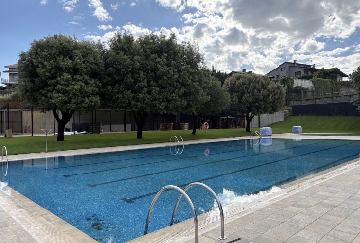 Tanquen temporalment la piscina gran d'estiu de Taradell per un acte incívic Tanquen temporalment la piscina gran d'estiu de Taradell per un acte incívic