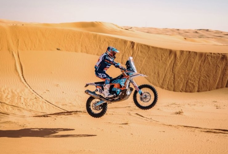 Arnau Lledó tanca una primera setmana sòlida al Dakar i celebra la regularitat amb optimisme