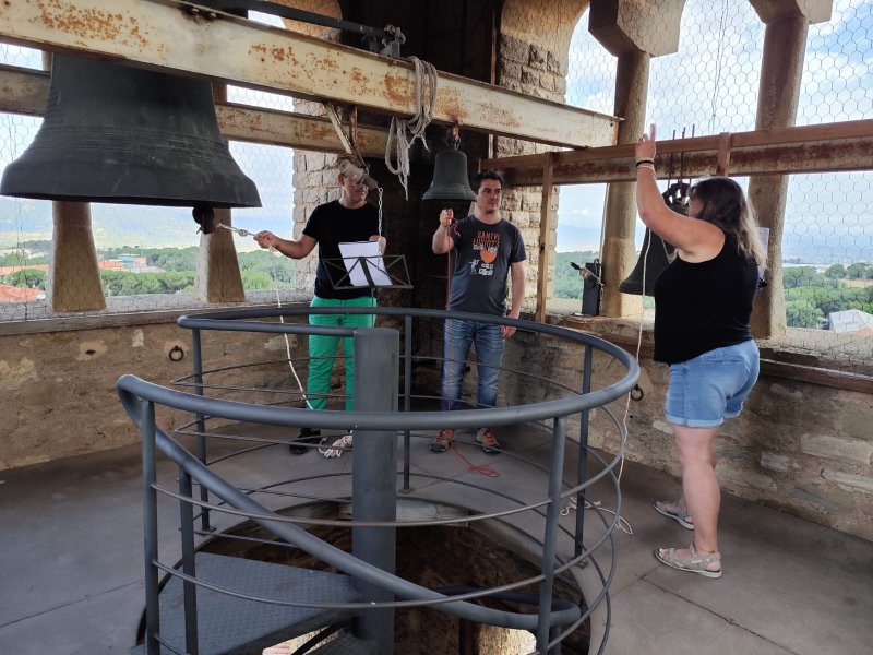 Campaners (2) Campaners (2)