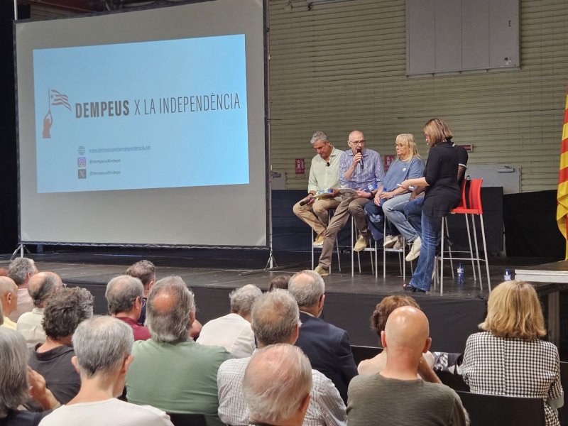 Mariana Dempeus1 Mariana Dempeus1