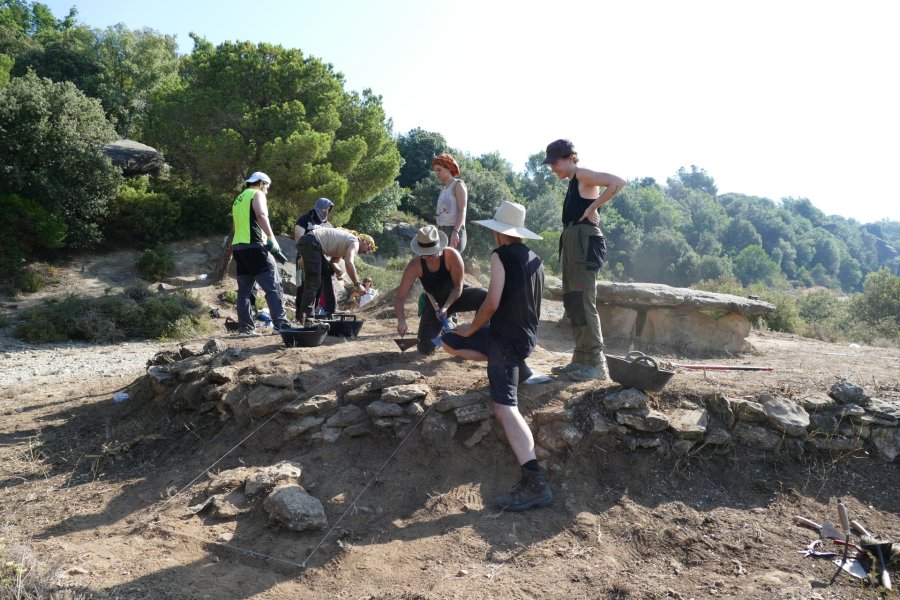2026 07 14 Restauració Dolmen Gasala (1) 2026 07 14 Restauració Dolmen Gasala (1)