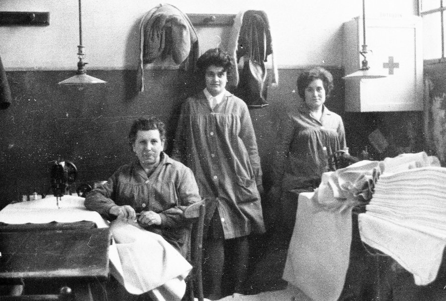 Dones treballadores del tèxtil de Taradell